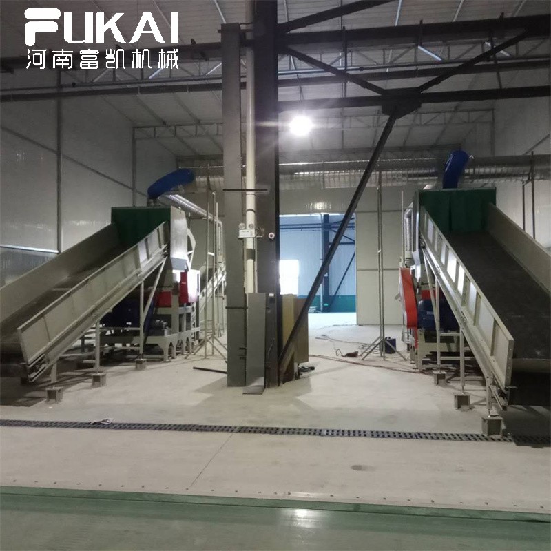 山東1200洗衣機(jī)破碎機(jī)安裝調(diào)試現(xiàn)場(chǎng)