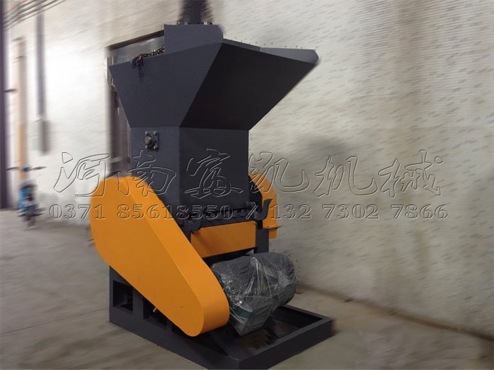 礦泉水瓶粉碎機(jī)